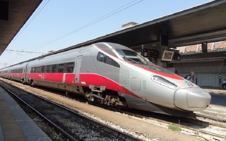 FS Italiane, vacanze di Pasqua e ponti: in 15 milioni viaggeranno in treno